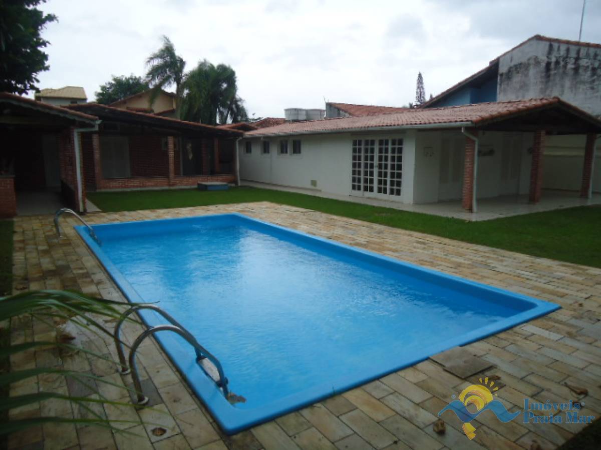 Casa para venda no bairro São José em Peruíbe