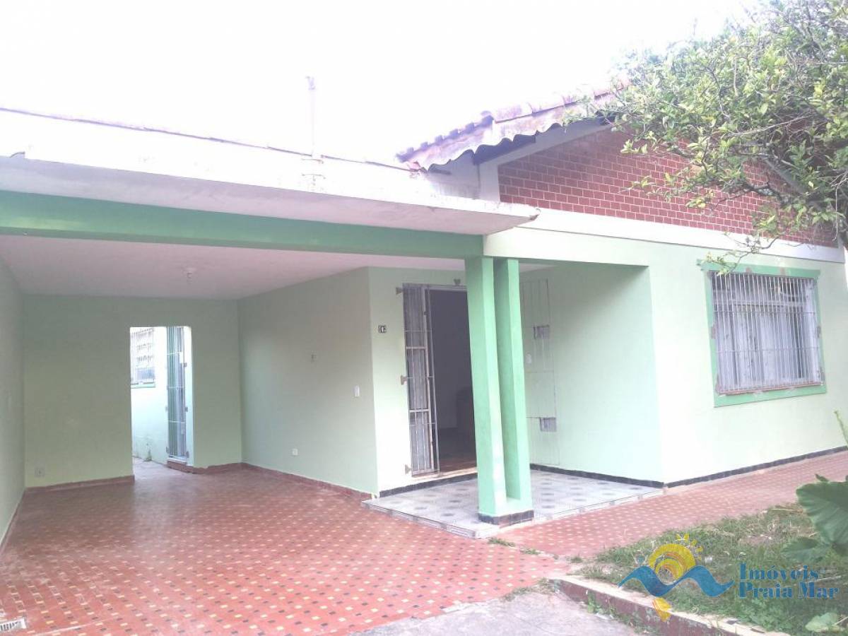 Casa para venda no bairro Scipel em Peruíbe