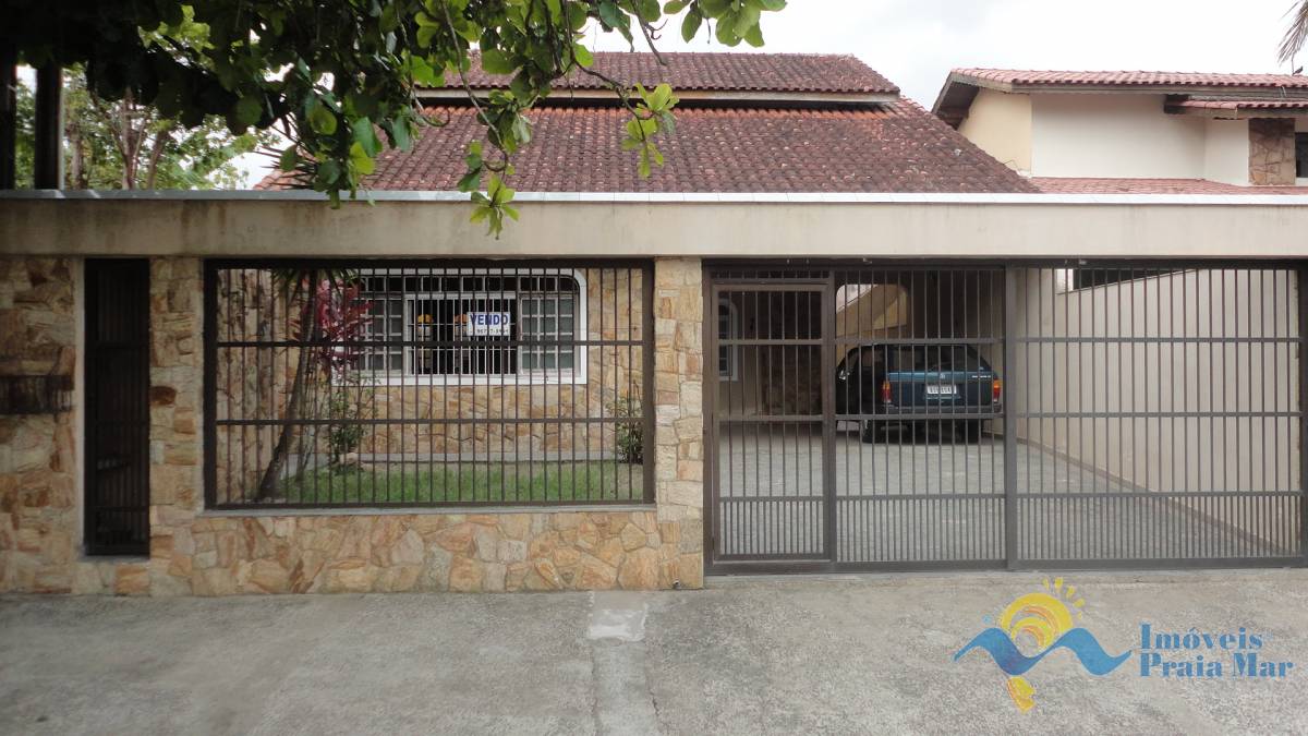 Casa para venda no bairro Barra de Jangada em Peruíbe