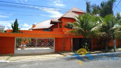 Casa para venda no bairro Jardim Imperador em Peruíbe